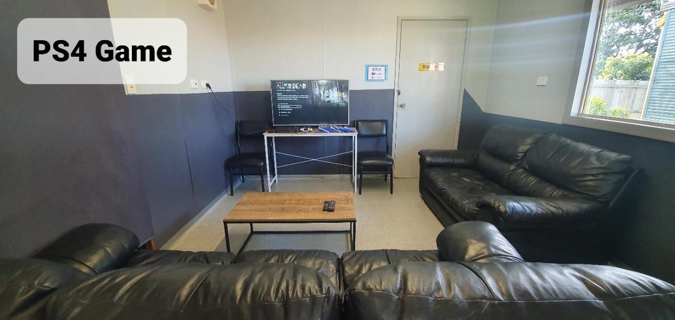 A Pousada Palm Tree Backpackers Bundaberg Exterior foto